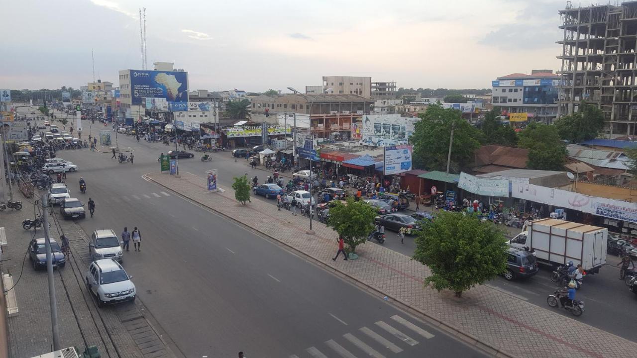 Academia Hôtel Lomé Exterior foto